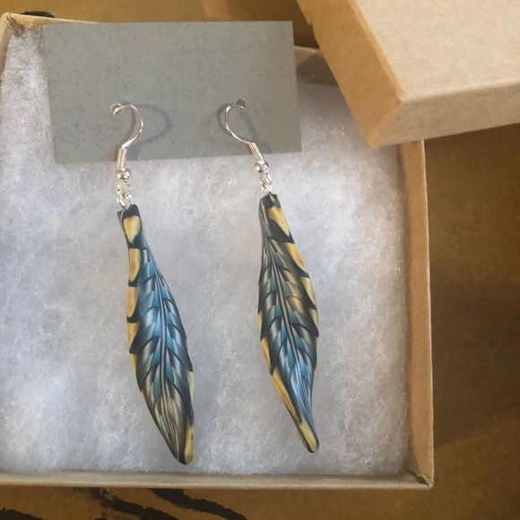 Jon Stuart Anderson Feather Earrings - Picture 7 of 8